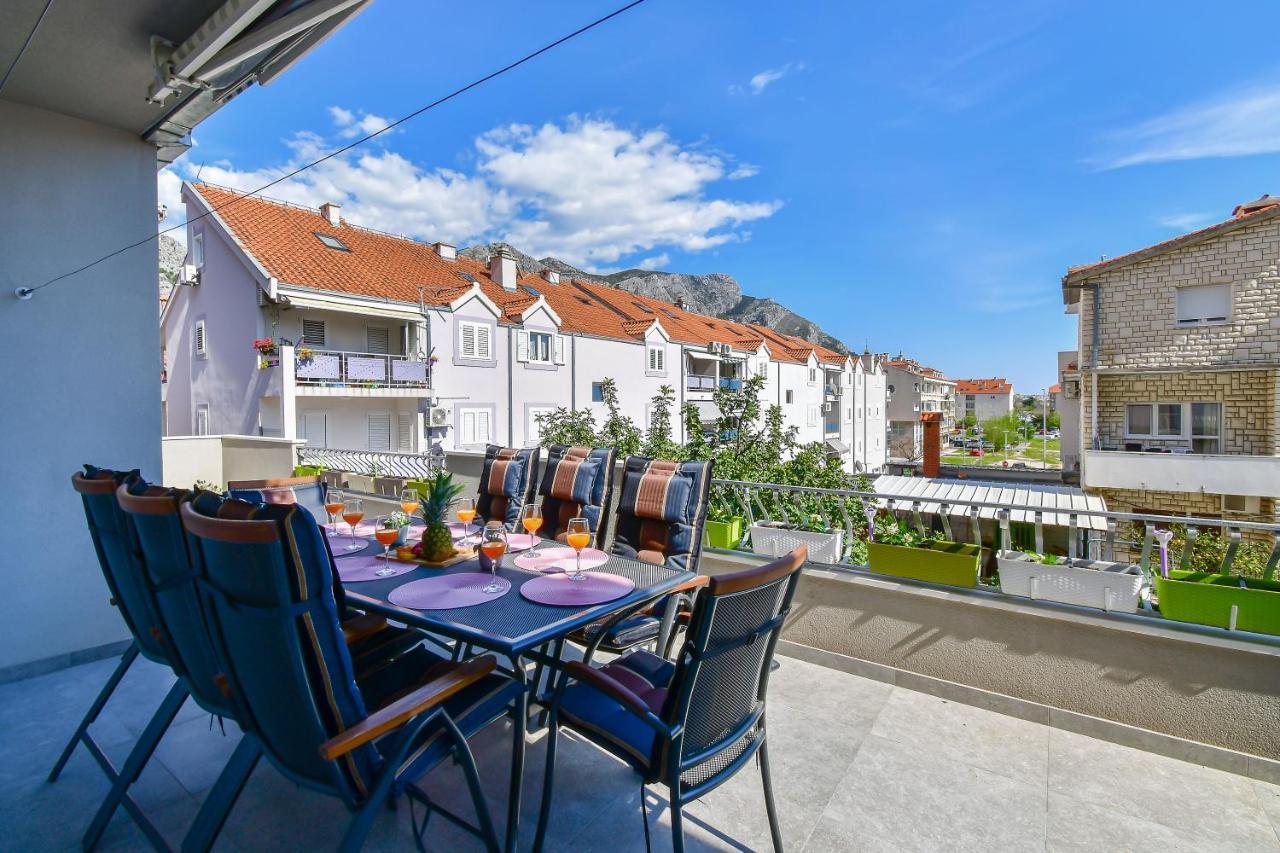 Apartment Ela 오미스 외부 사진